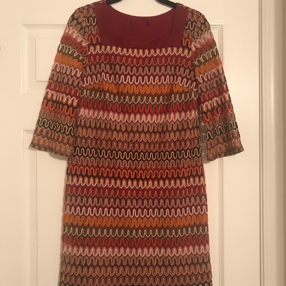 Dress - Picture 1 of 4